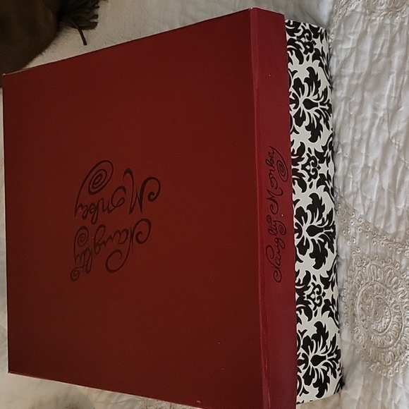 Boots - Picture 7 of 9